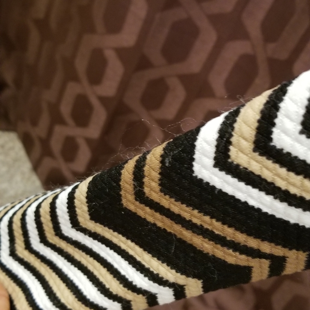 Nwot Form Fitting Chevron Open Front/Backless Dre… - image 8